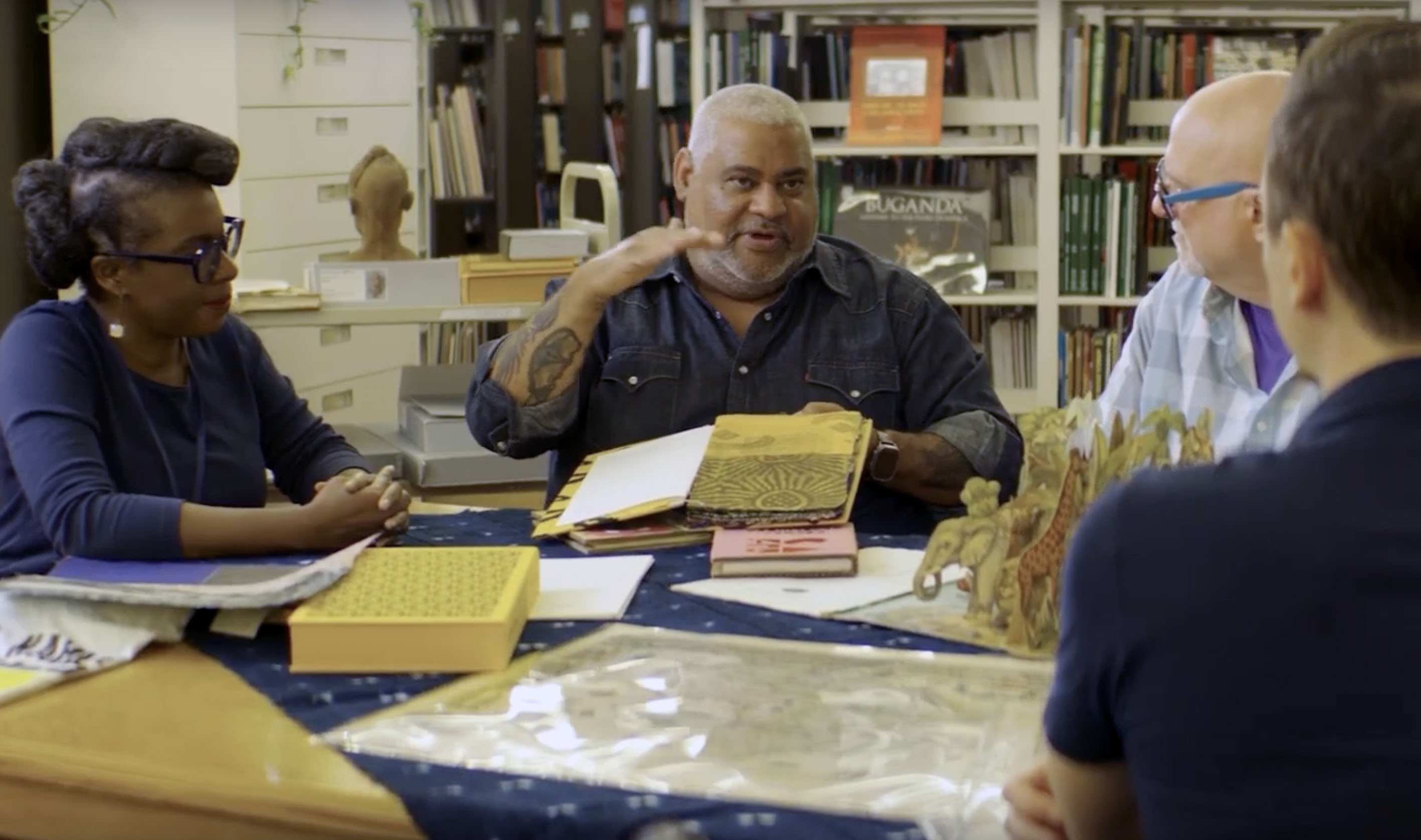 Program of African Studies director Chris Abani leads a discussion in Northwestern Libraries.